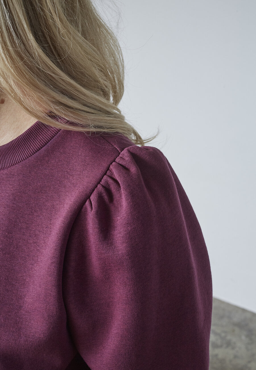 PEVA PUFF PULLOVER - DEEP BORDEAUX