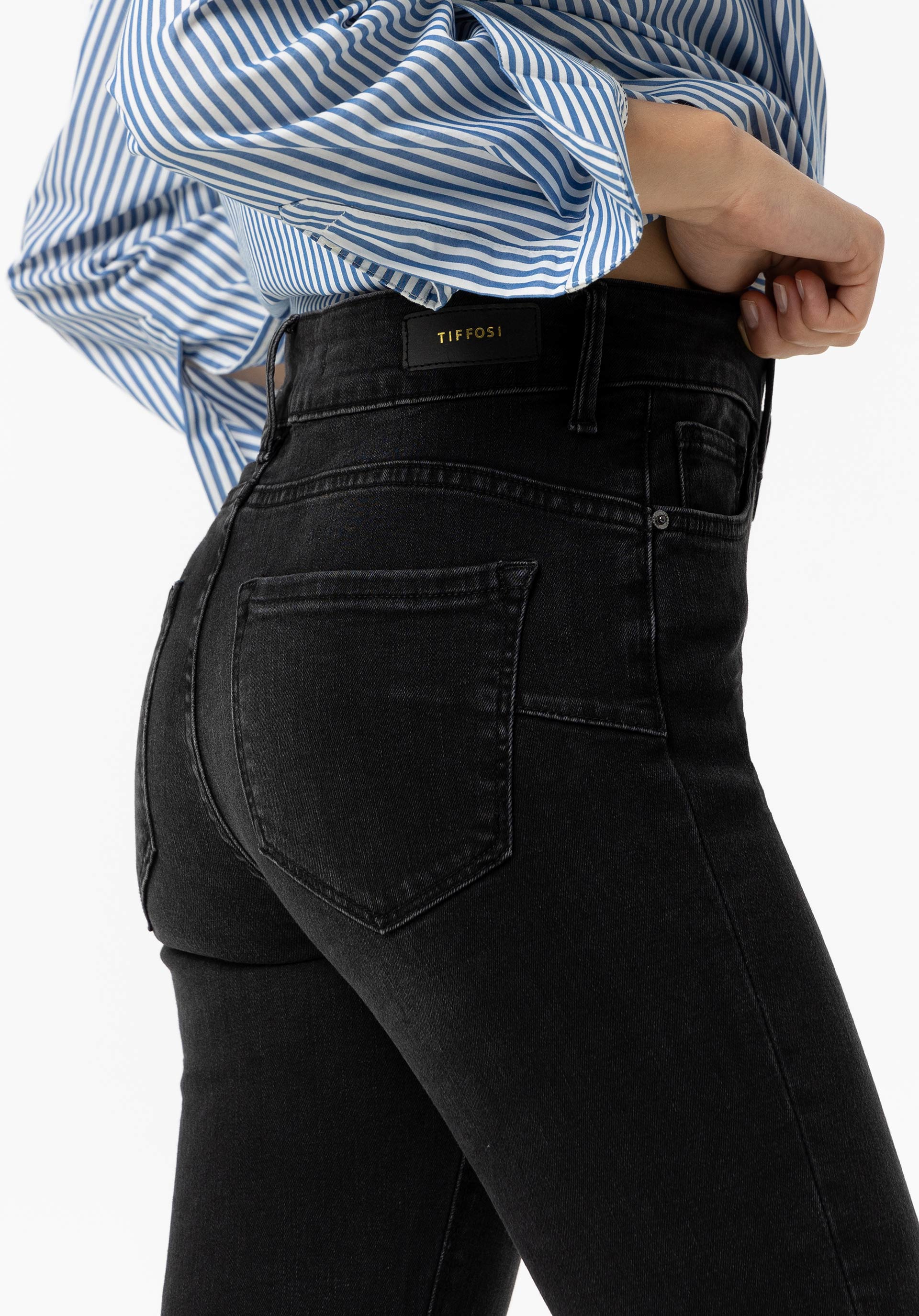 BOOTCUT MW JEANS - BLACK