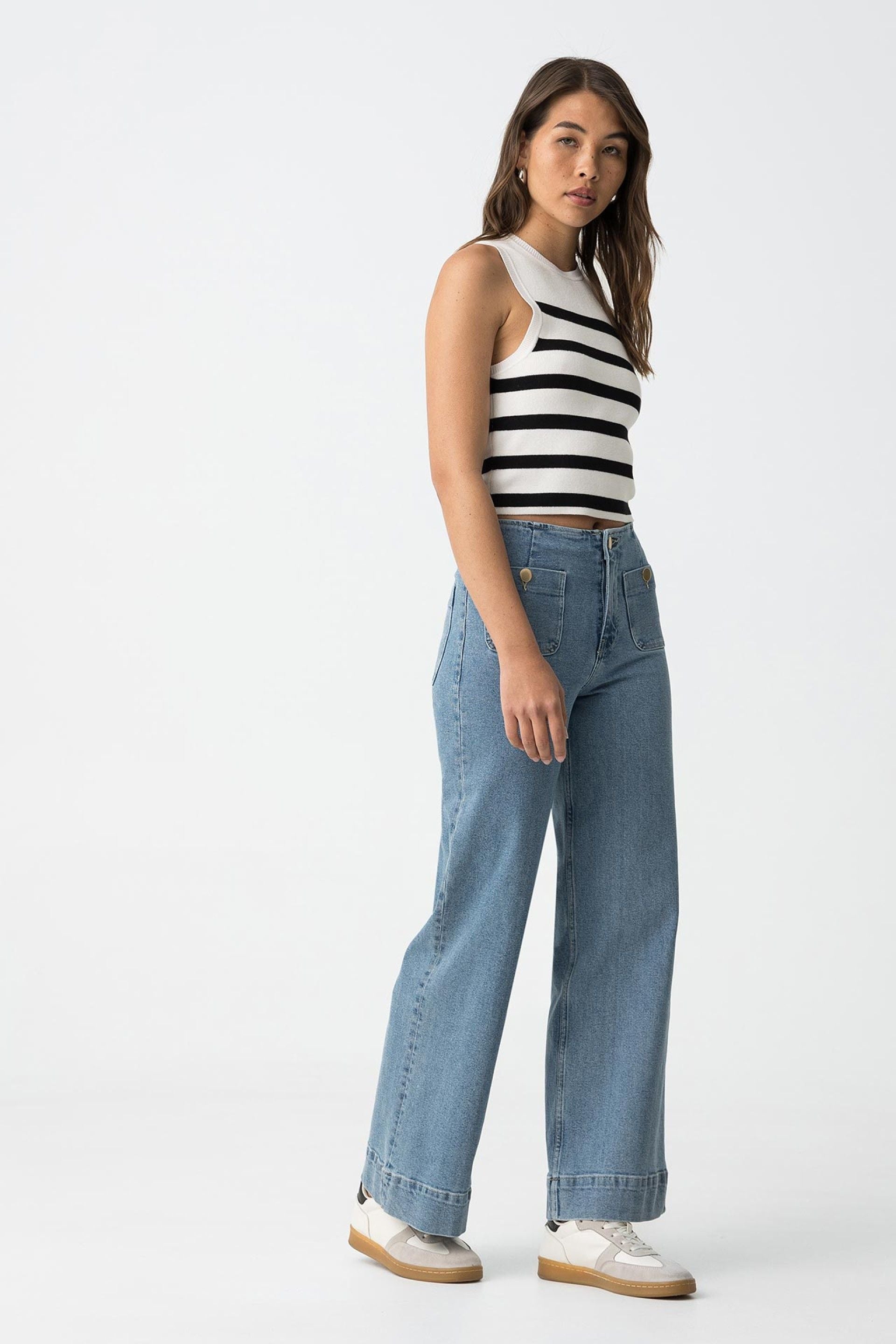 SARAH STRAIGHT JEANS - LIGHT BLUE