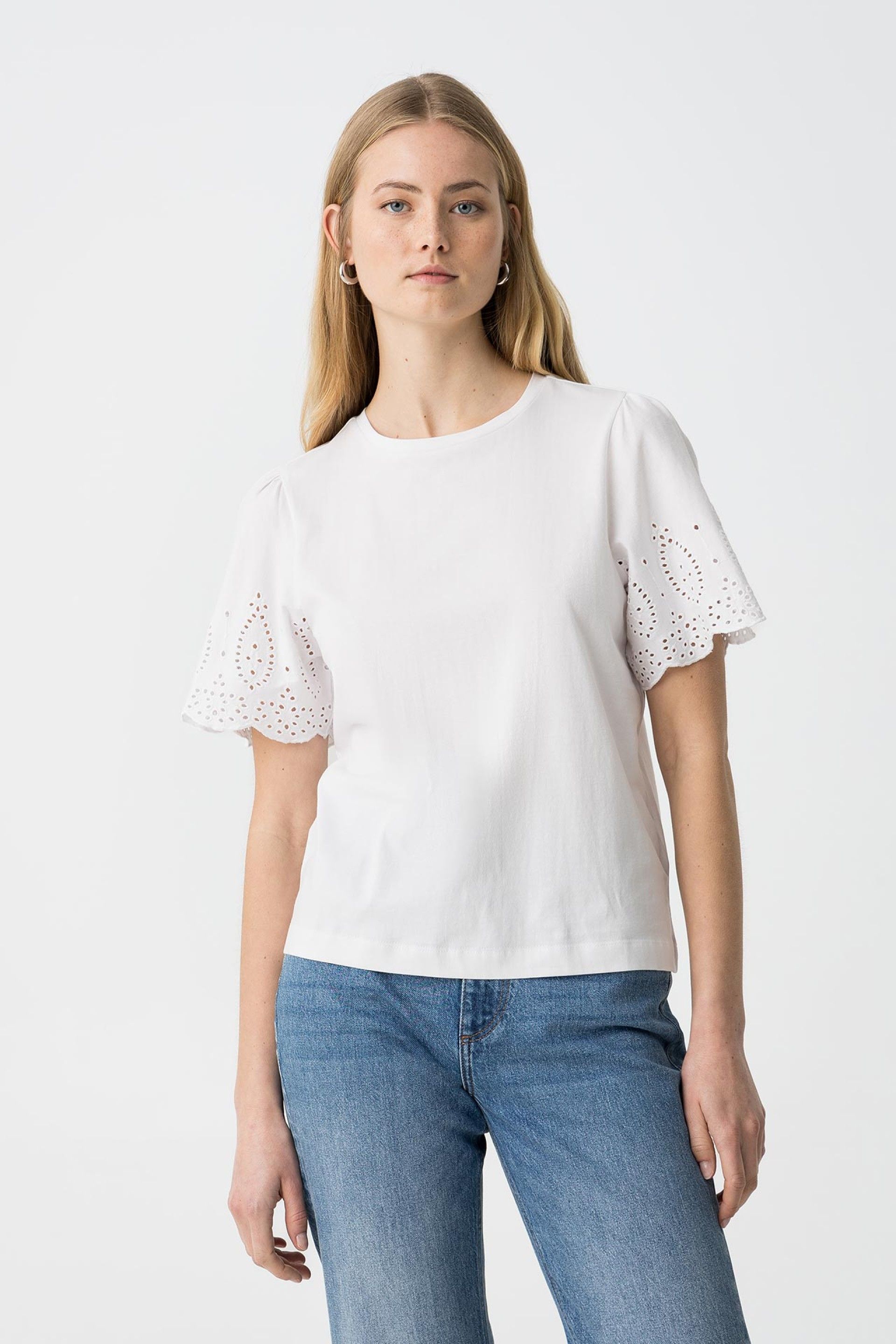 BIRDY BRODERY SLEEVE - WHITE