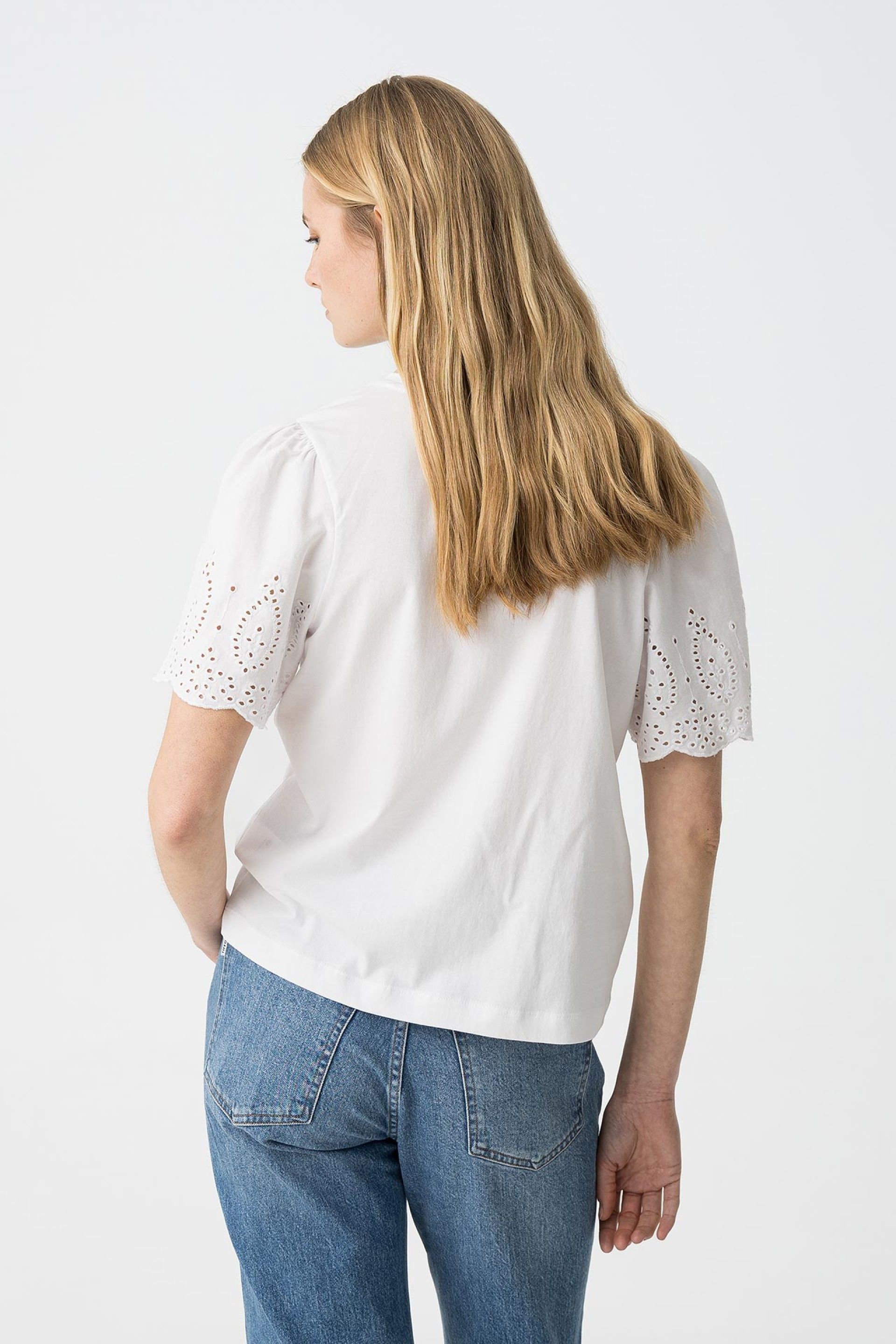 BIRDY BRODERY SLEEVE - WHITE
