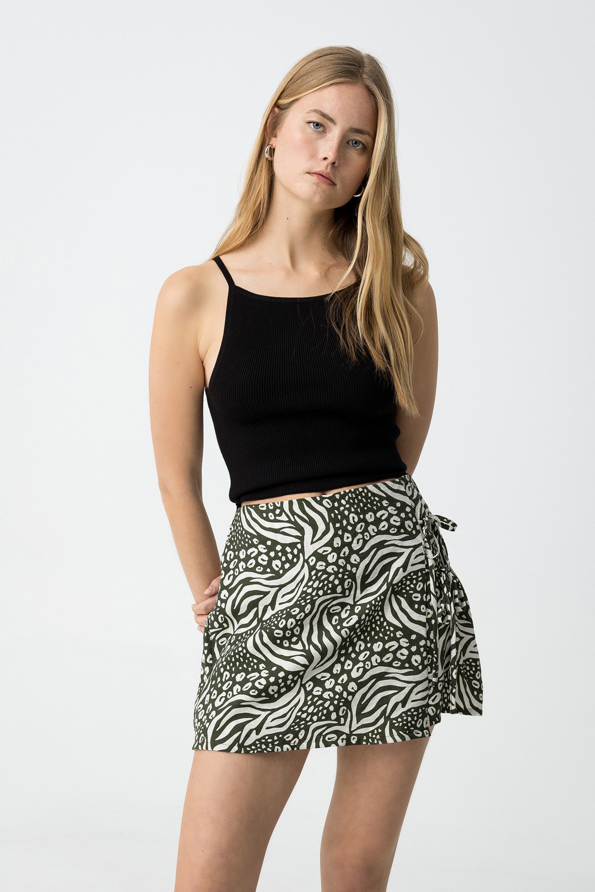 PIPA FAUNA SKORT - BURNT OLIVE