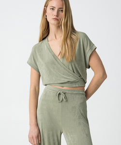 CAMALEON CRISS CROSS TOP - HEDGE GREEN