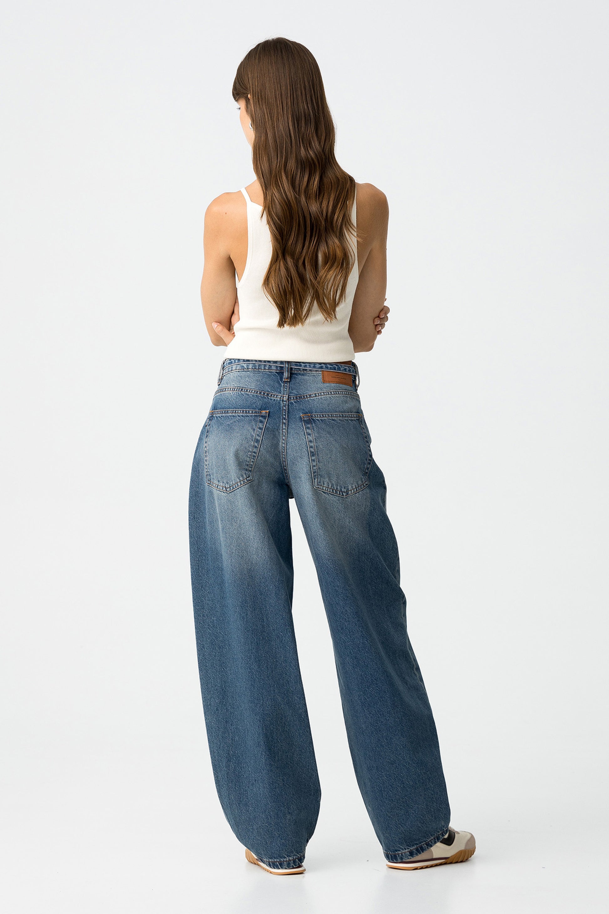 AVA BALLOON JEANS - MEDIUM BLUE DENIM
