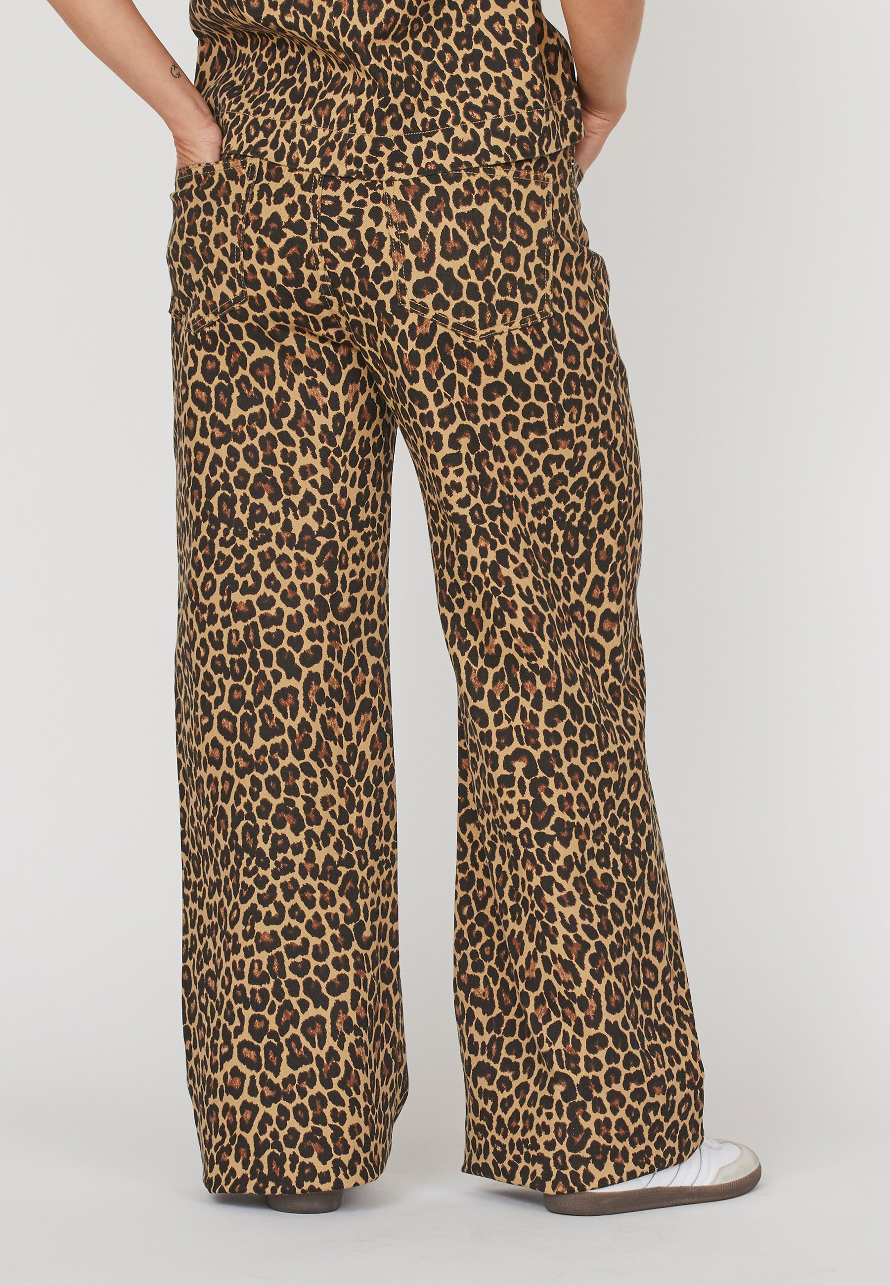 OWI WIDE LEG JEANS - LEOPARD