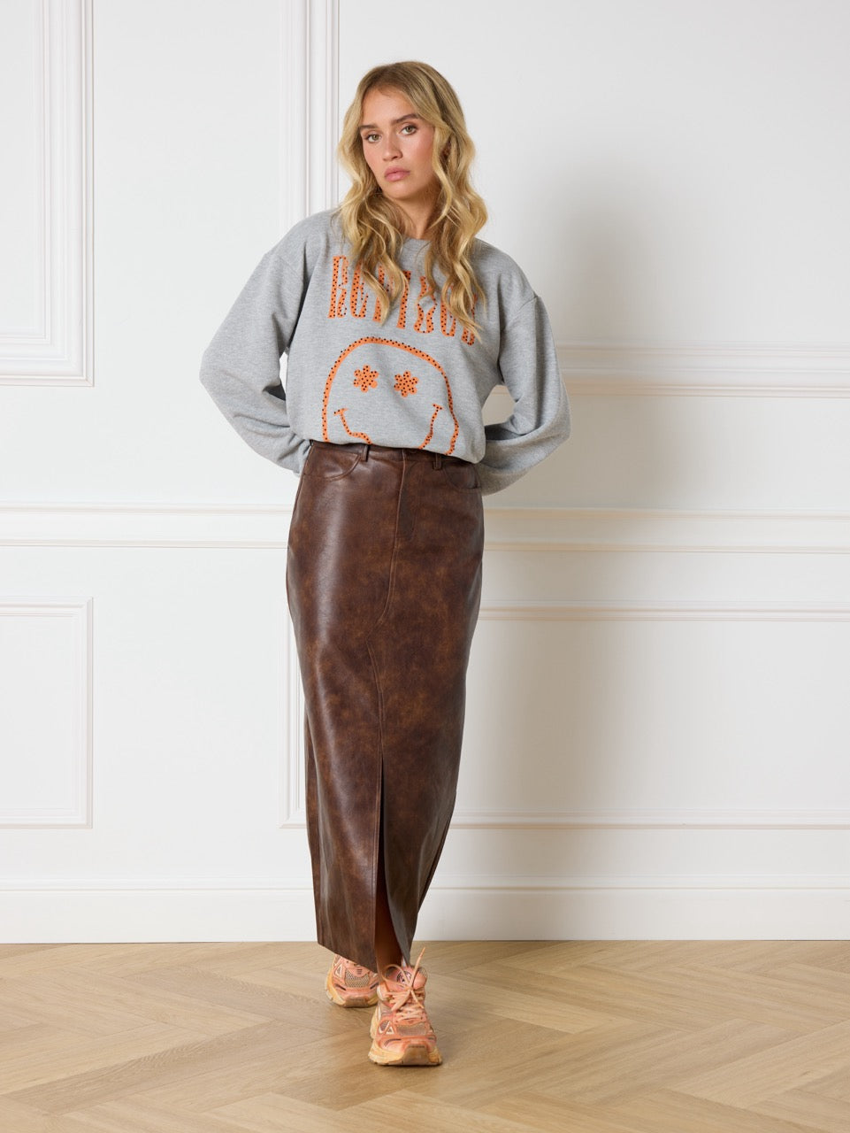 REFINED DEPARTMENT | CLAUDIA PU LEATHER SKIRT - BROWN