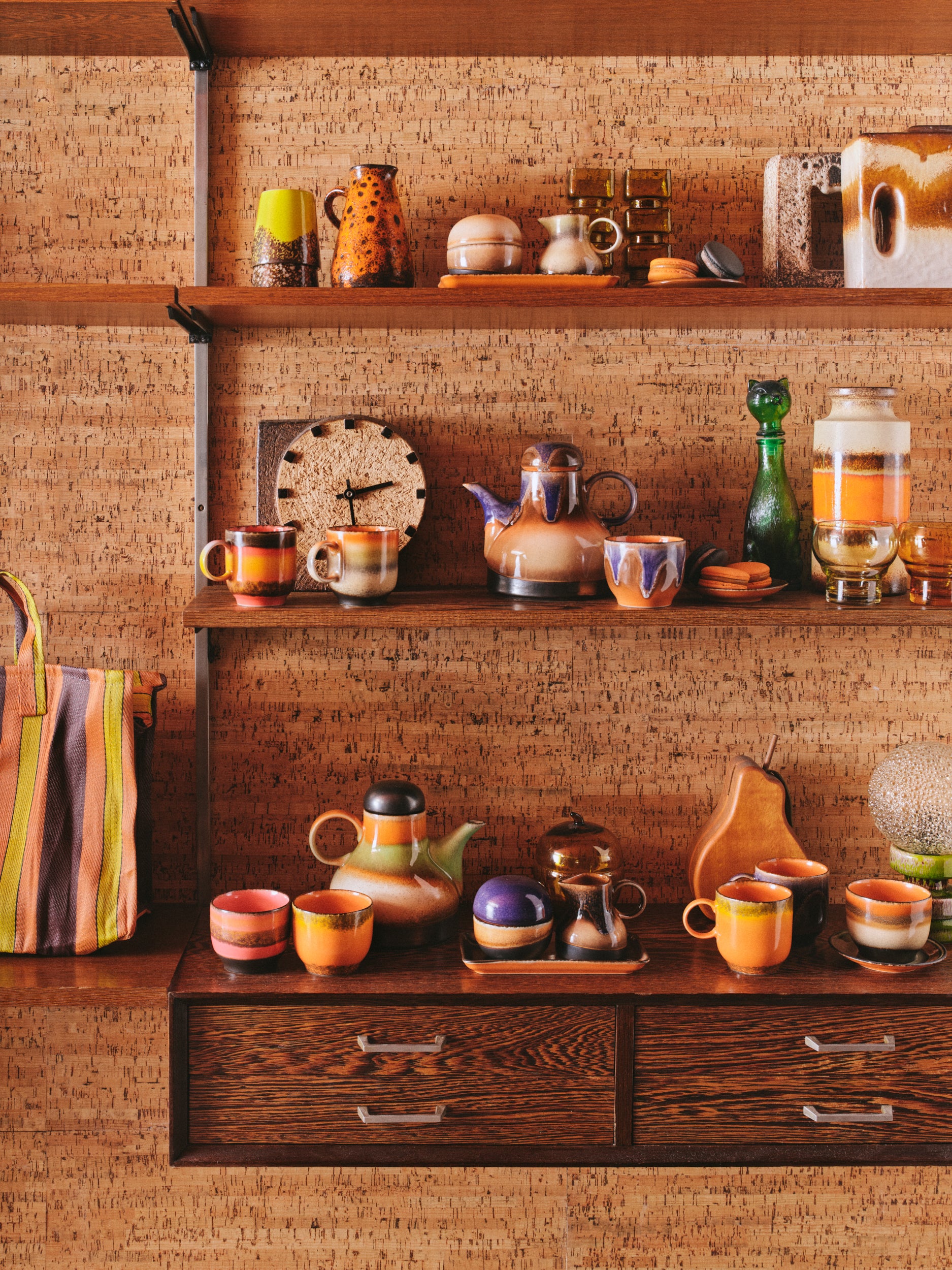 HKliving | 70S CERAMICS: COFFEE POT - AFTERNOON