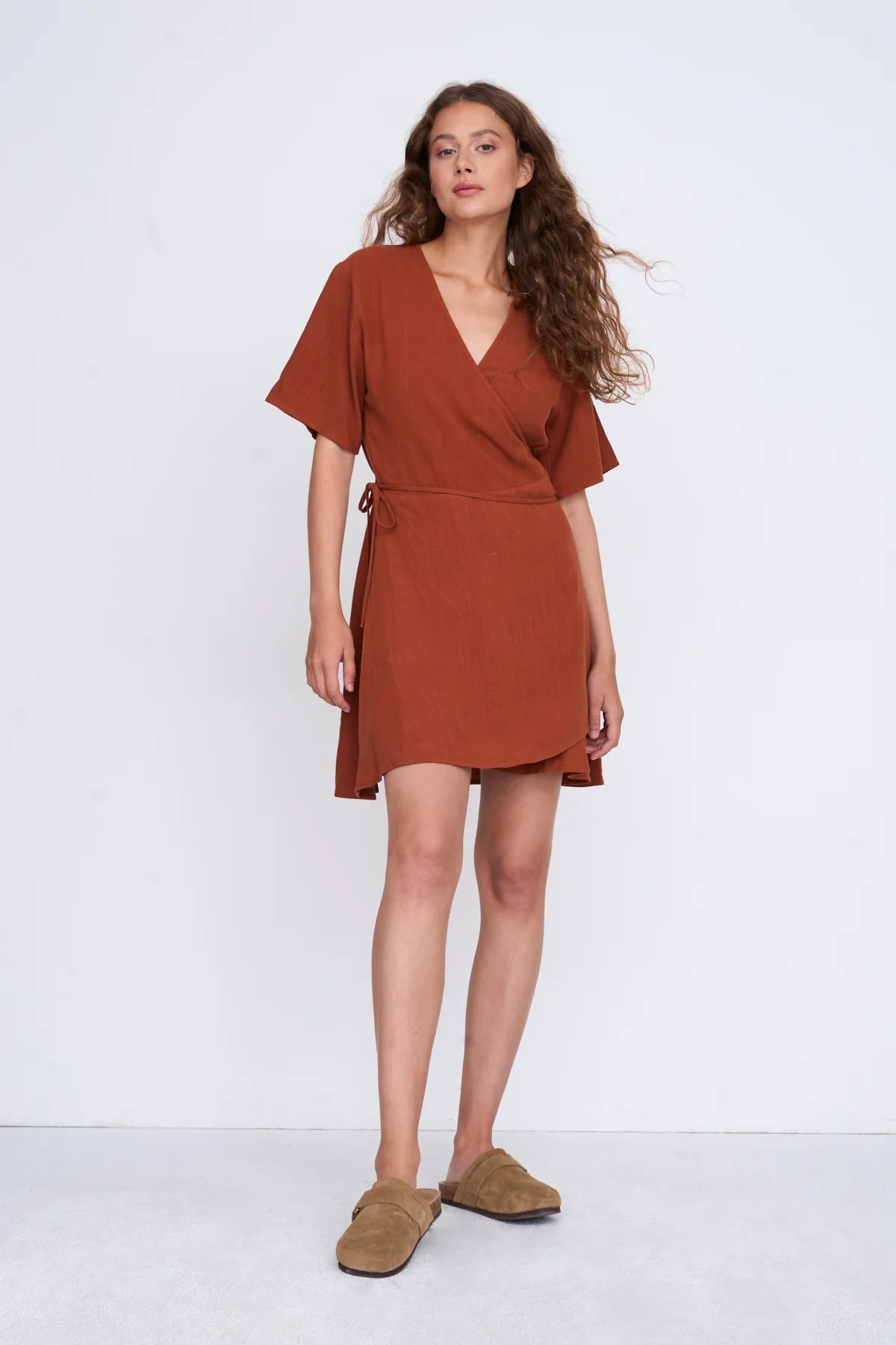 LINEN WRAP SS DRESS - RUST