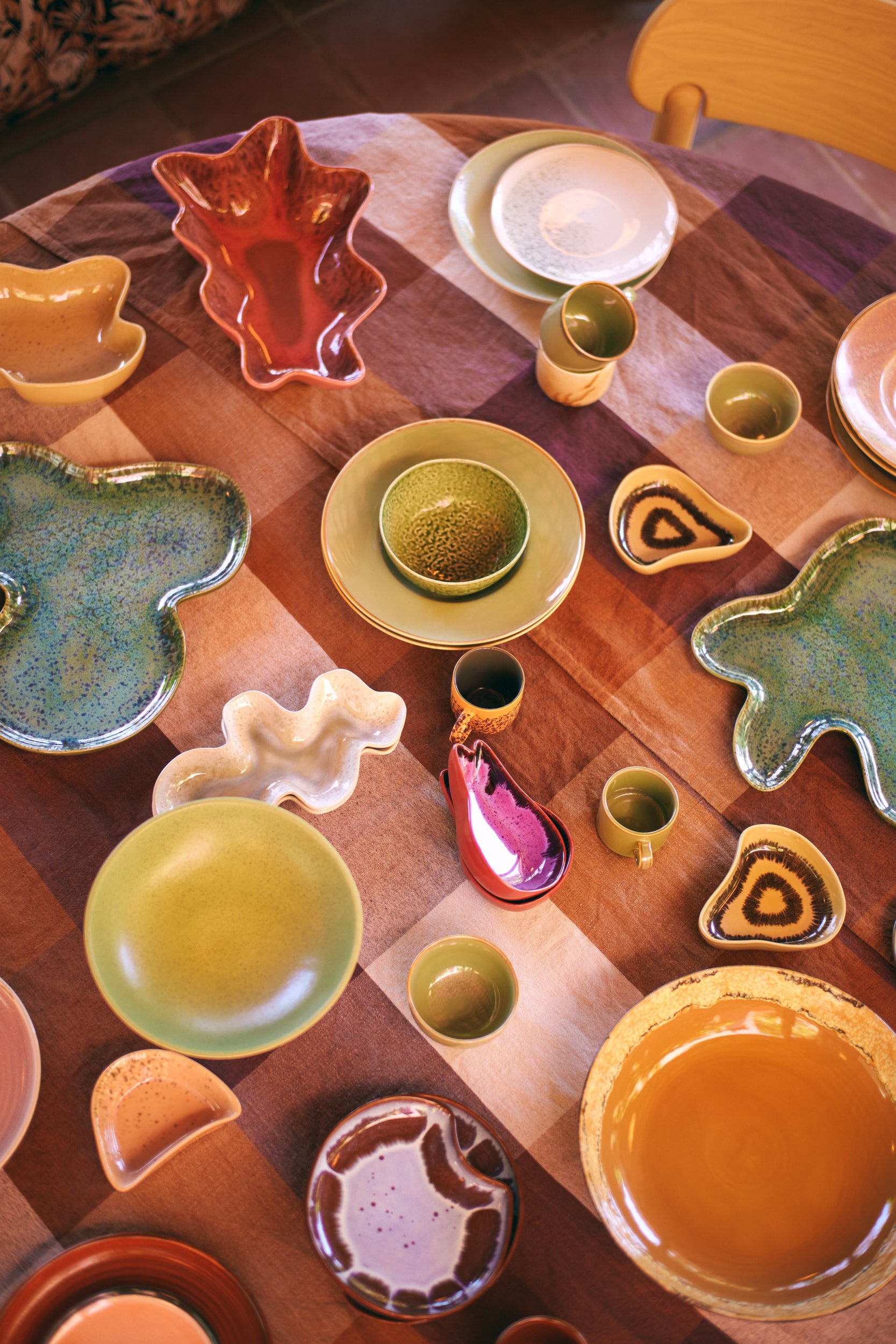 HKliving | SHELL TAPAS BOWL - DRAGONFRUIT