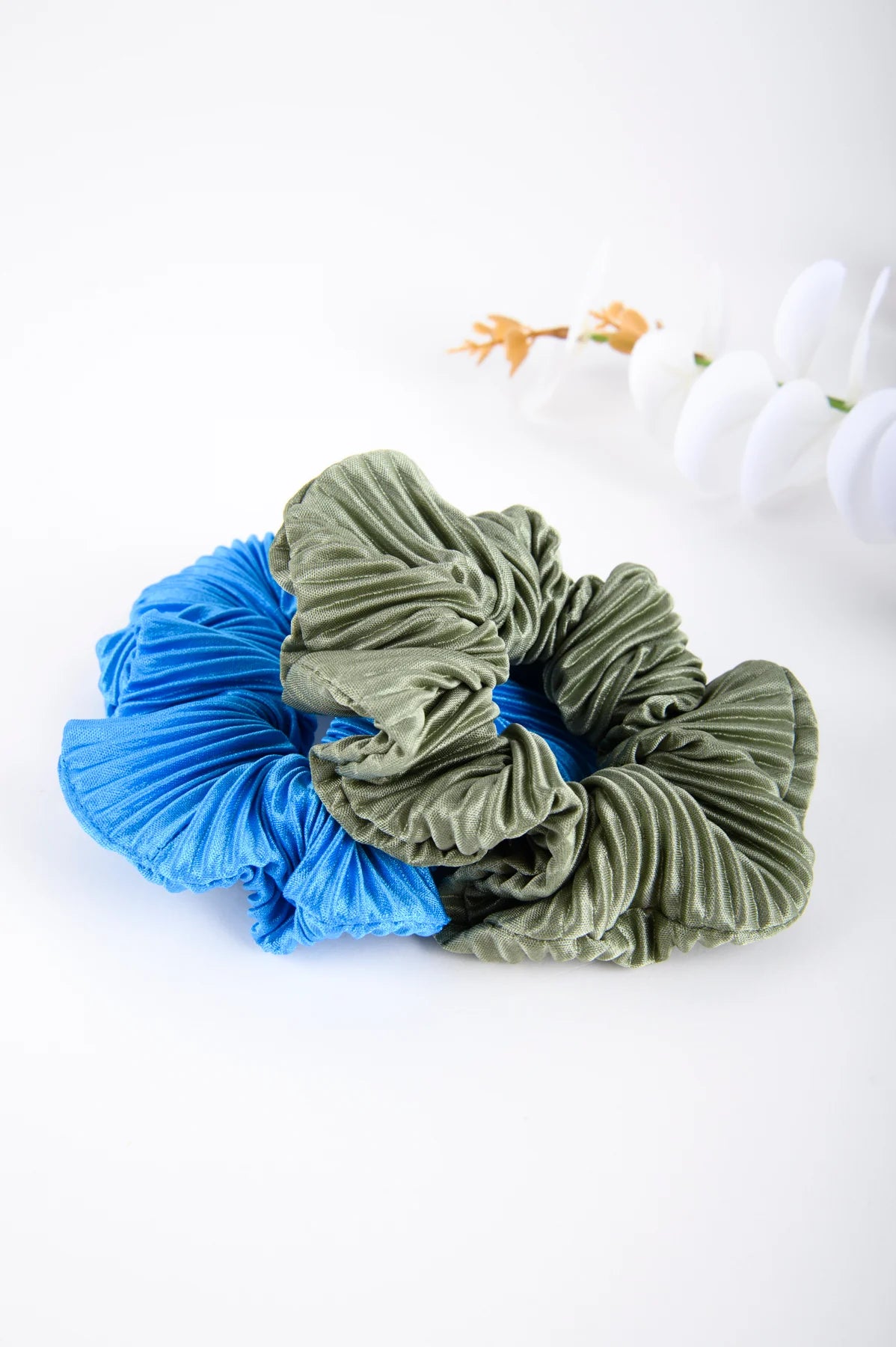 JANINE SCRUNCHIE - BLUE & GREEN