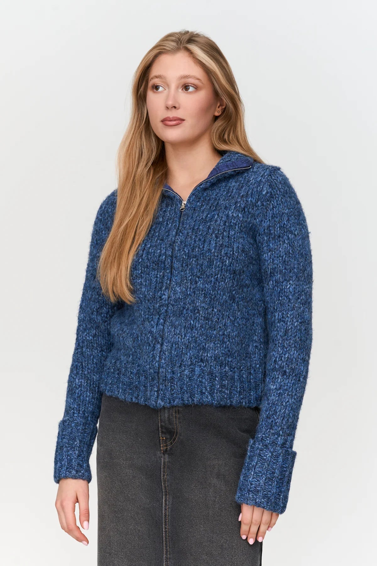 CHUNKY KNIT CARDIGAN  - BLUE