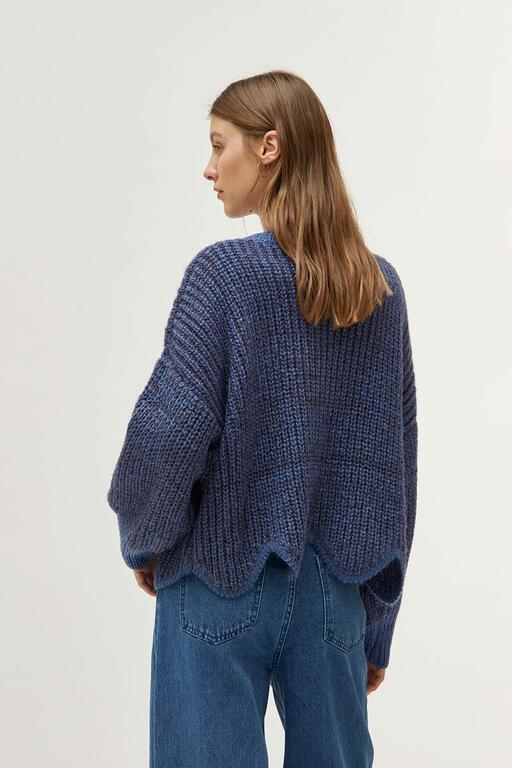 COMPAÑÍA FANTASTICA | SCALLOP KNIT PULLOVER - BLUE