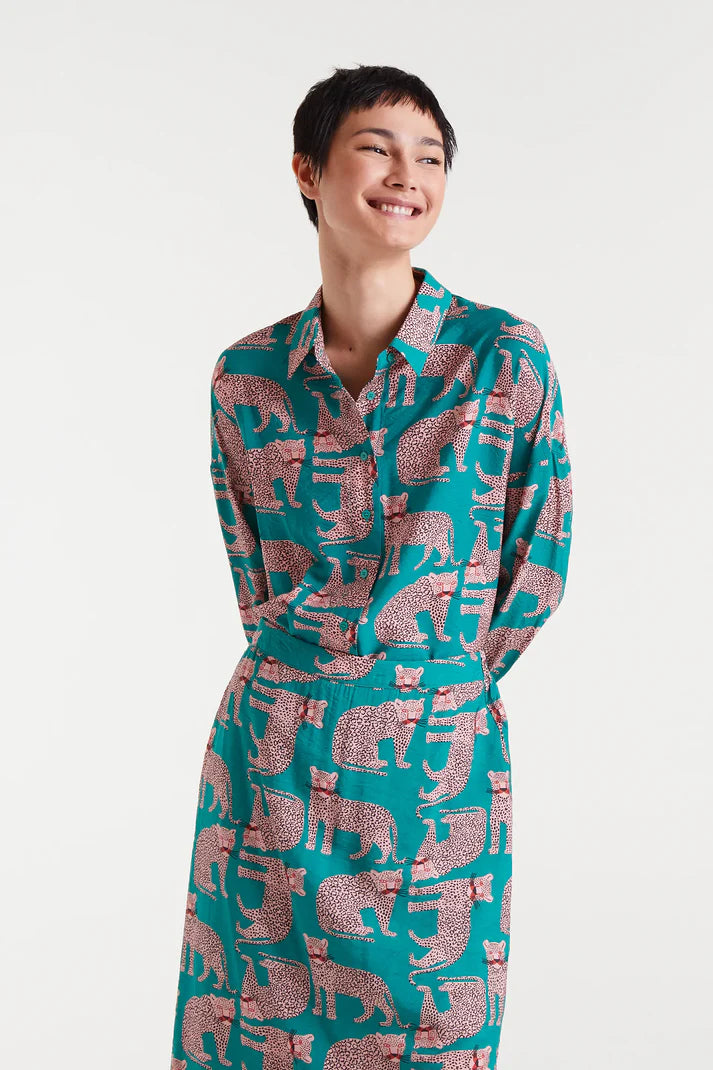 COMPAÑÍA FANTÁSTICA | JAGUAR PRINT BLOUSE - TURQUOISE