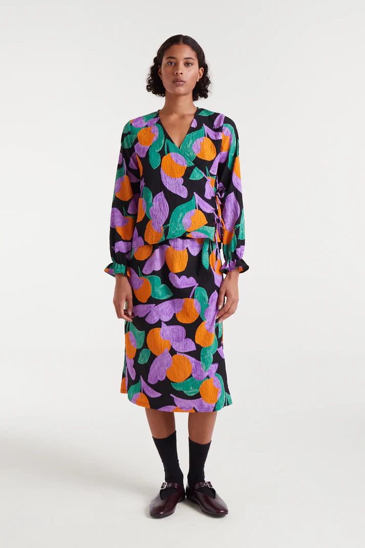 COMPAÑÍA FANTÁSTICA | APRICOT LS WRAP TOP - VIOLET