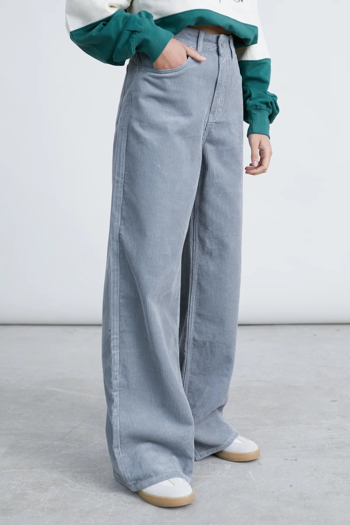 RIBCORD PANTS - GREYISH BLUE