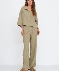 CRINKLE TROUSERS - OLIVE GREEN