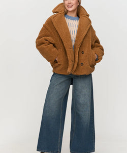 BOXY TEDDY COAT - BROWN