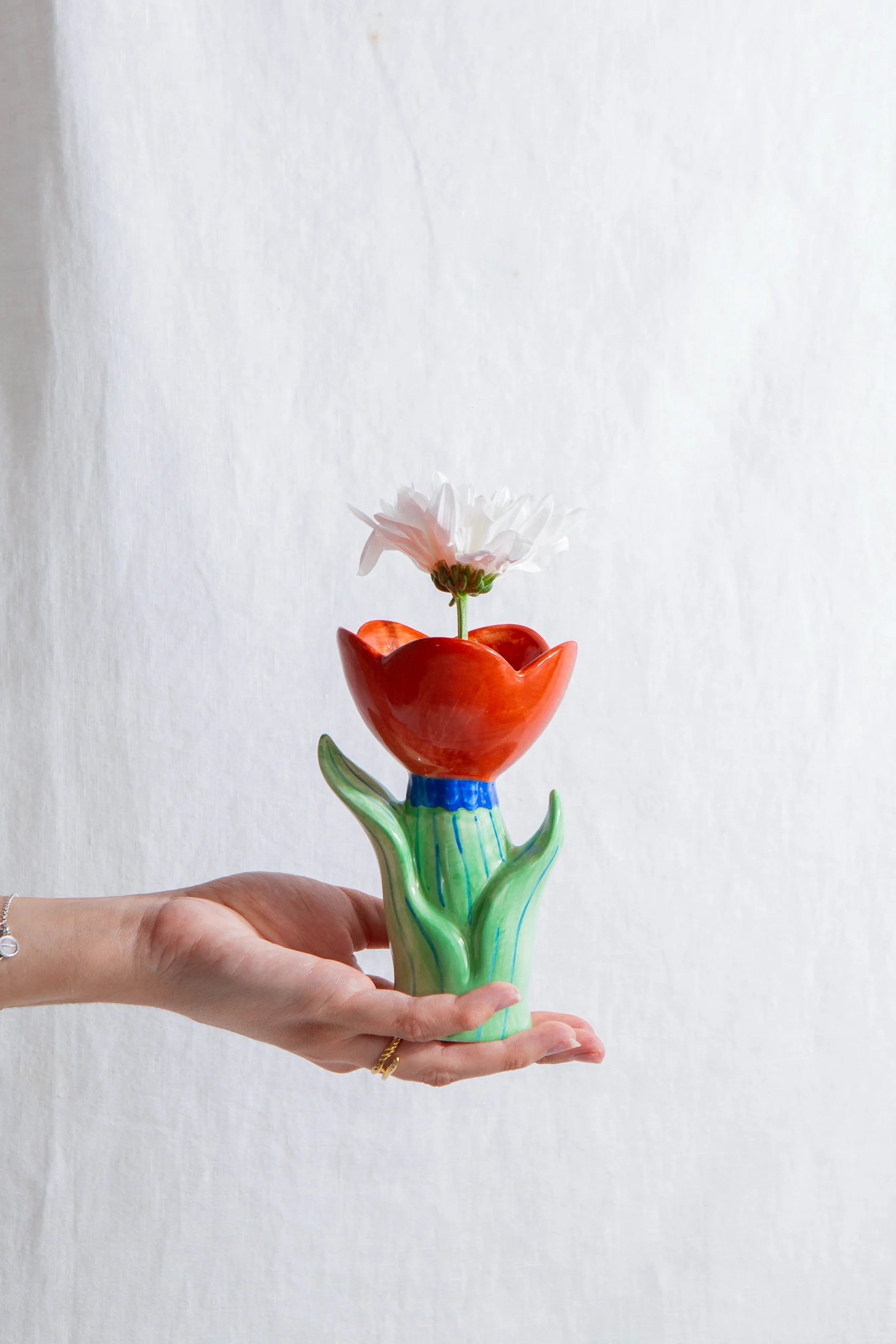 DOIY | VASE BLOOM SMALL - RED