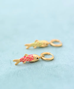 MABLE | EARRING - TINY FISH CORAL