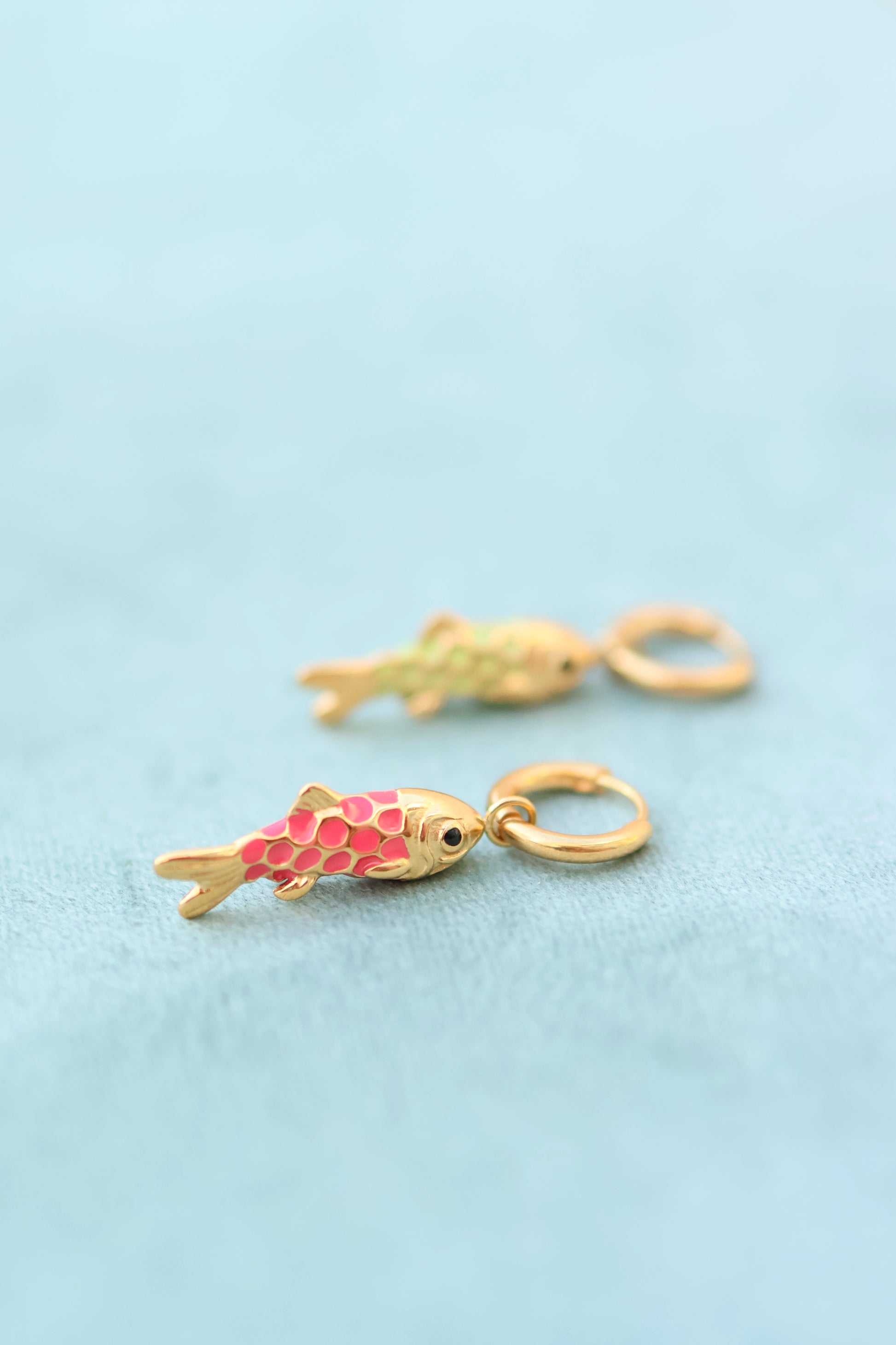 MABLE | EARRING - TINY FISH LIME