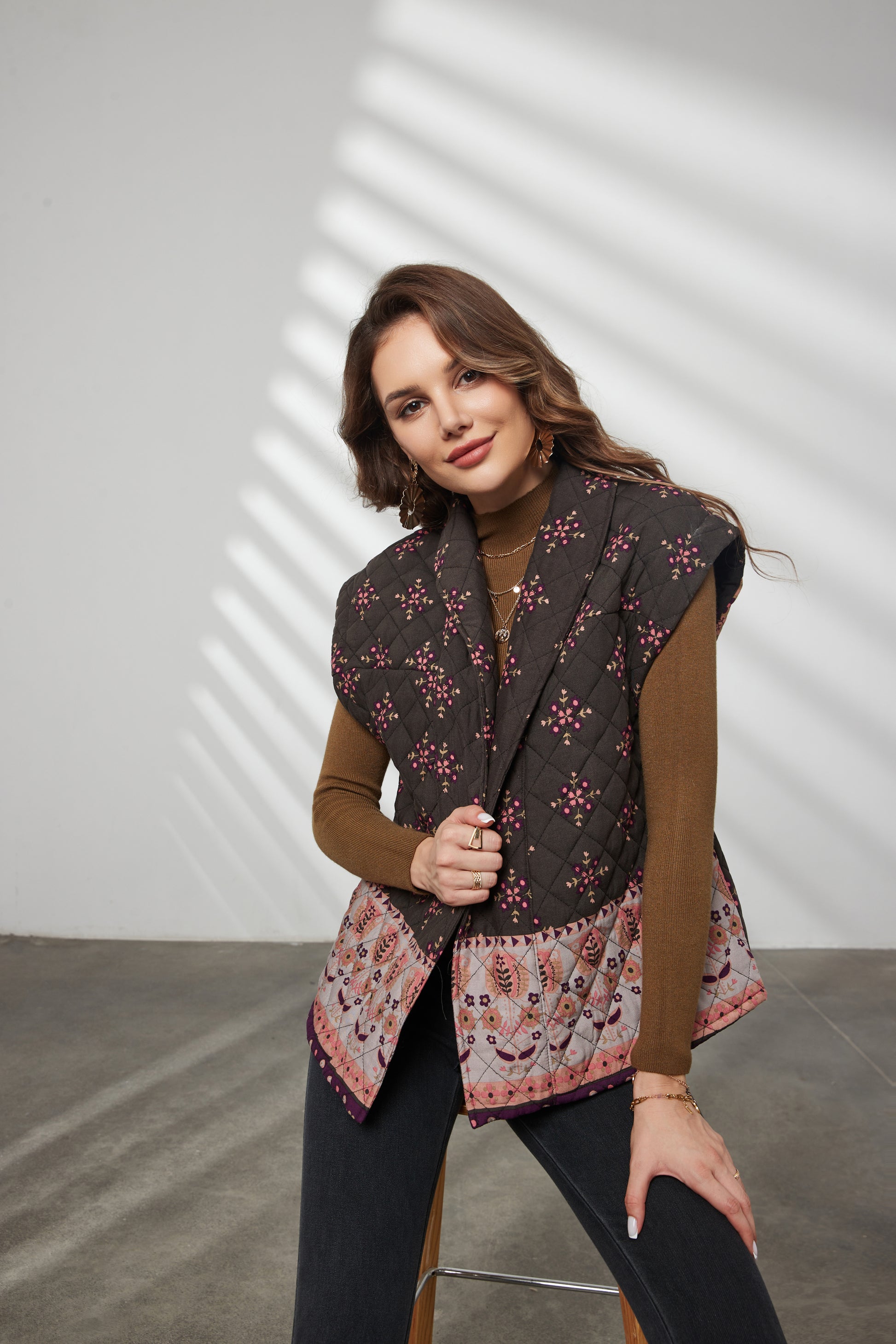 NILA QUILTED GILET - MULTI