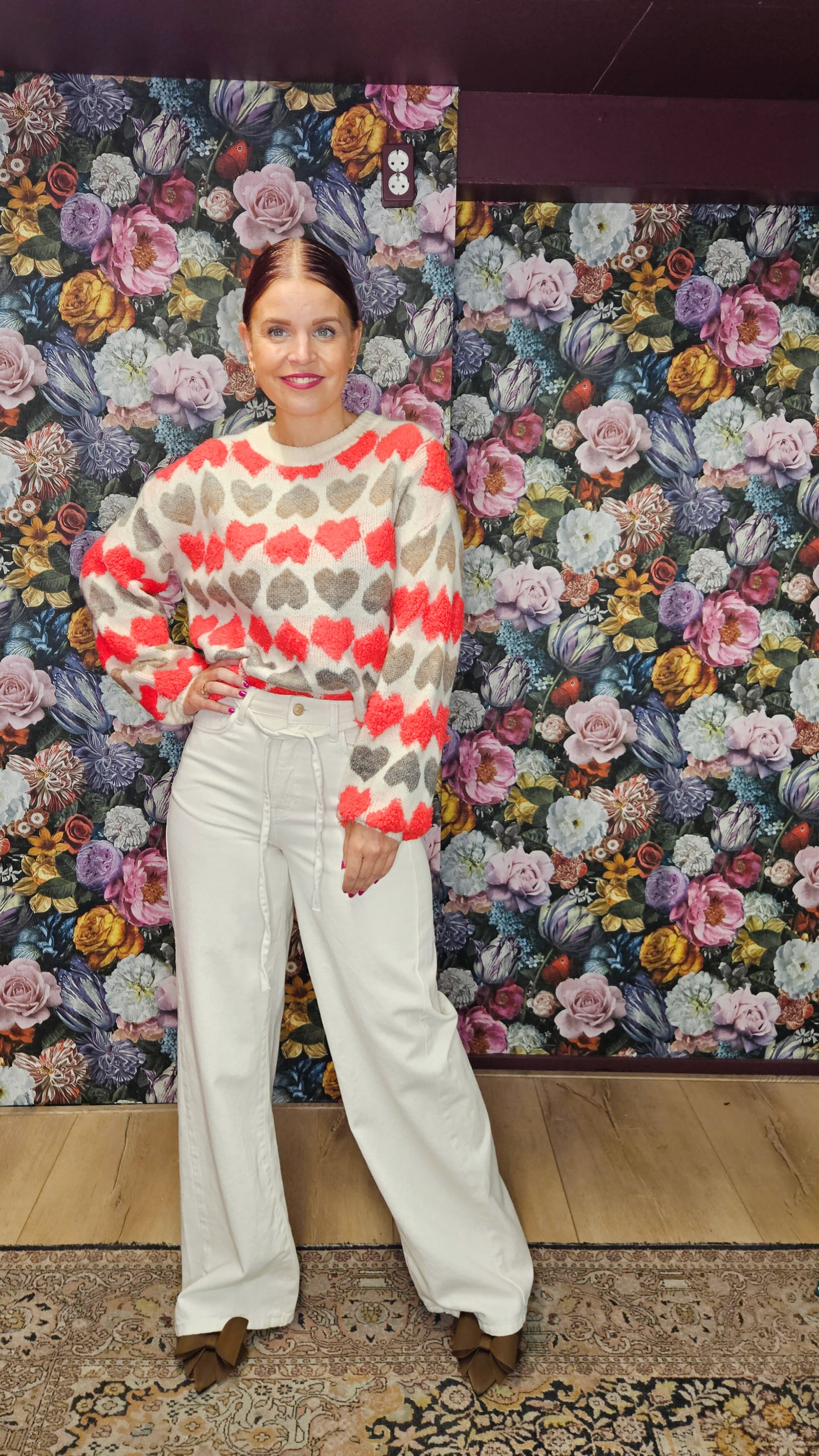 JUNGLE OF HEARTS KNIT - BEIGE