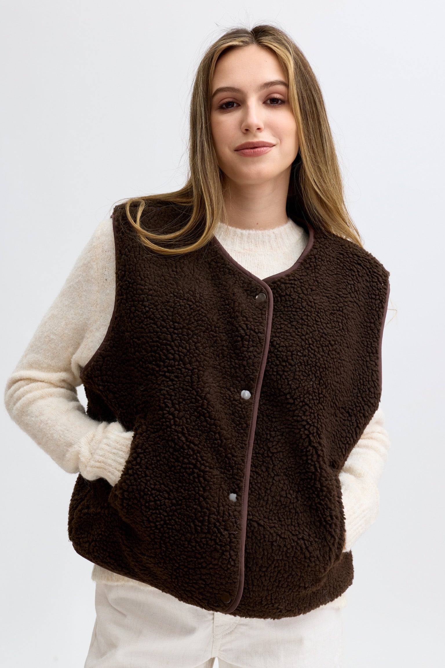 AUBREY TEDDY GILET - BROWN