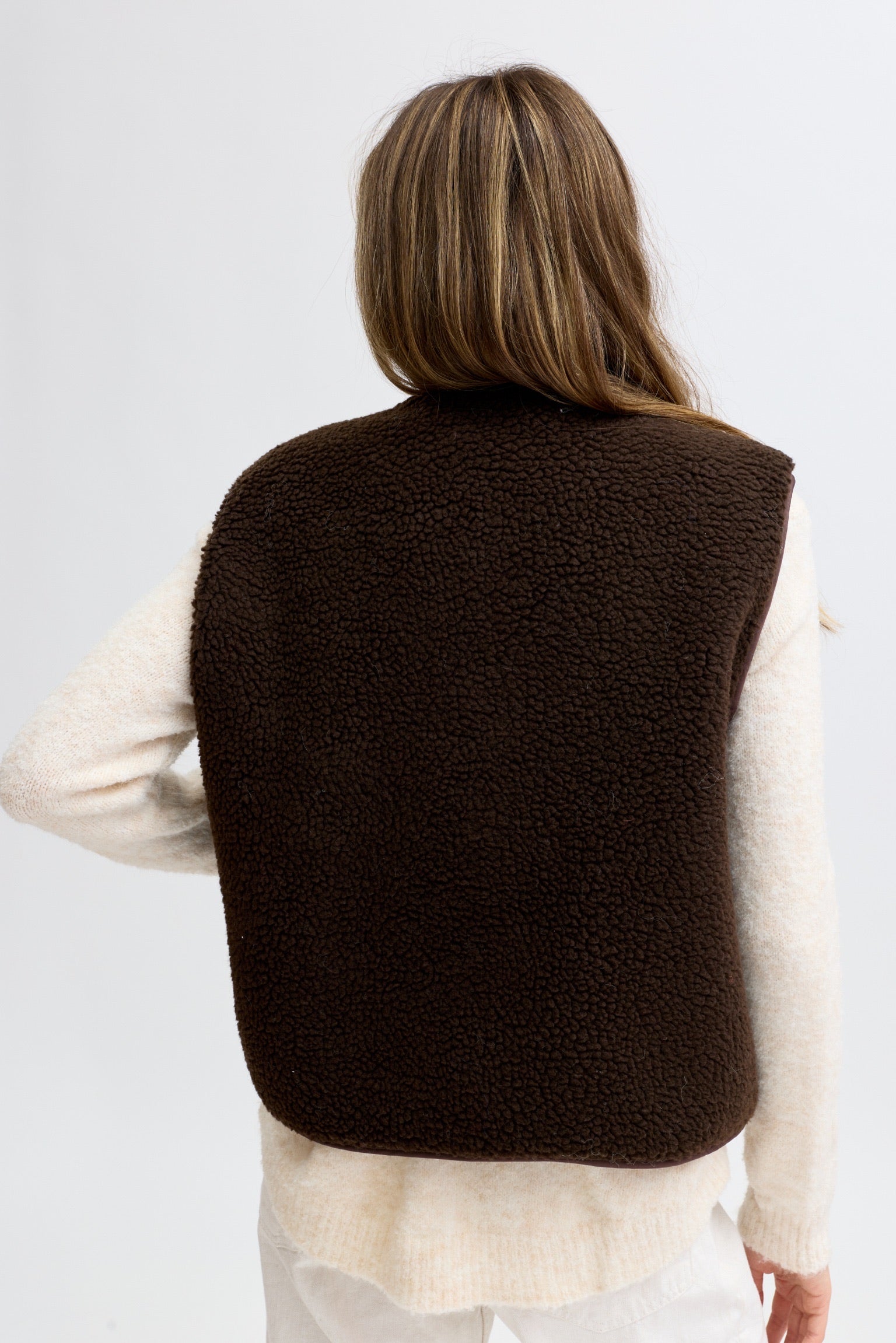 AUBREY TEDDY GILET - BROWN