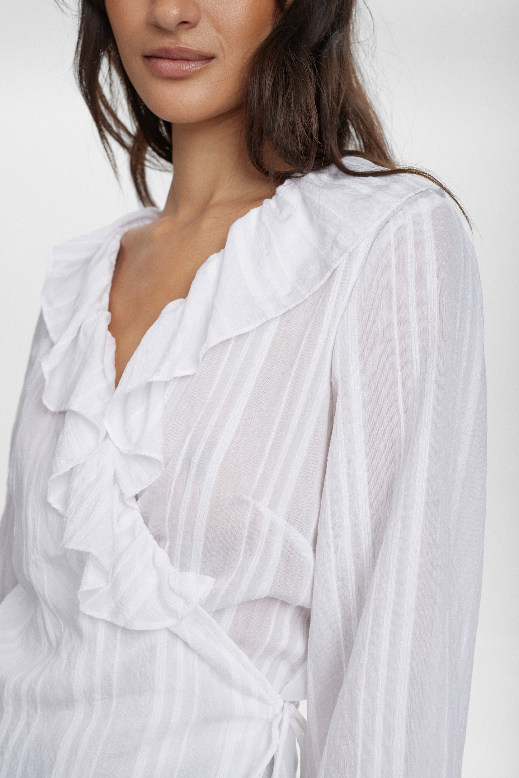 NÜMPH | HALSTON WRAP SHIRT - BRIGHT WHITE