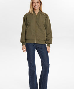 NÜMPH | TERA REVERSIBLE JACKET - GRAPE LEAF