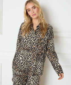 REFINED DEPARTMENT | MIKIA FLOWY ANIMAL BLOUSE - LEOPARD