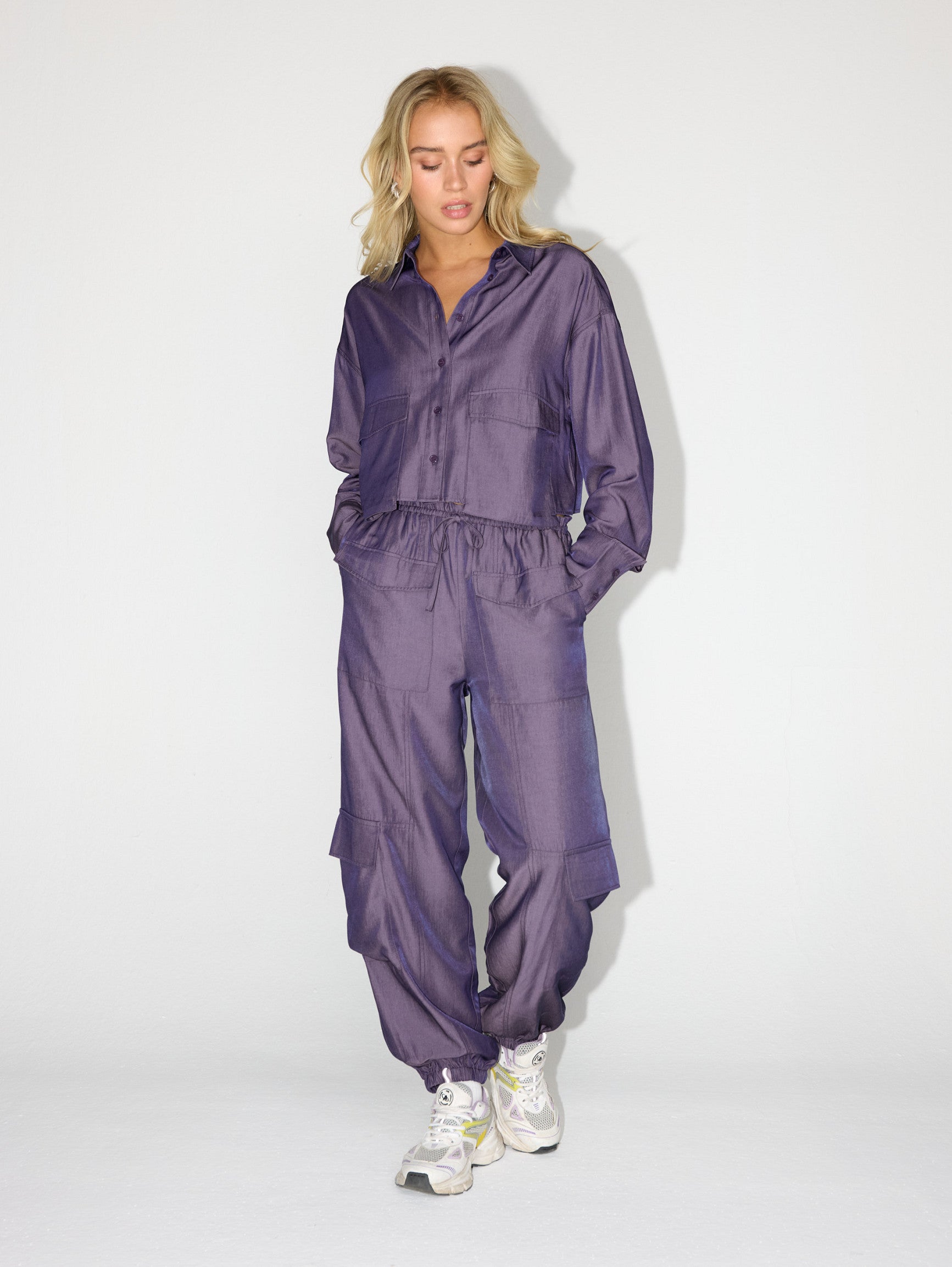 REFINED DEPARTMENT | VIKKI POCKET PANTS - PURPLE