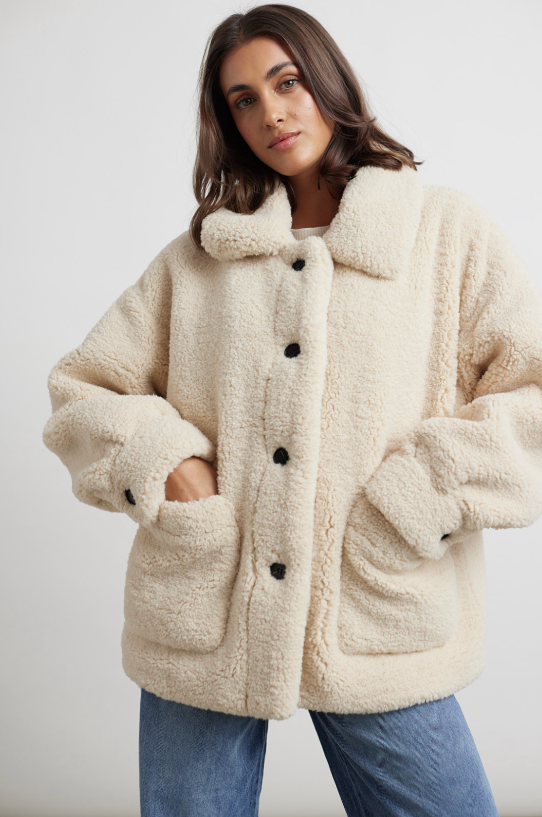 POLAR BEAR COAT - BEIGE