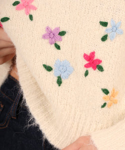 MYLES FLOWER EMBROIDERY KNIT - OFFWHITE