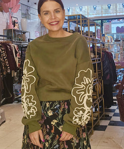 REVERY EMBROIDERY SWEAT - GREEN