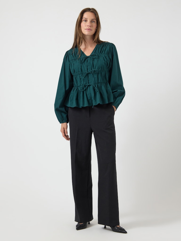 Y.A.S | EBBA LS TOP - PONDEROSA PINE