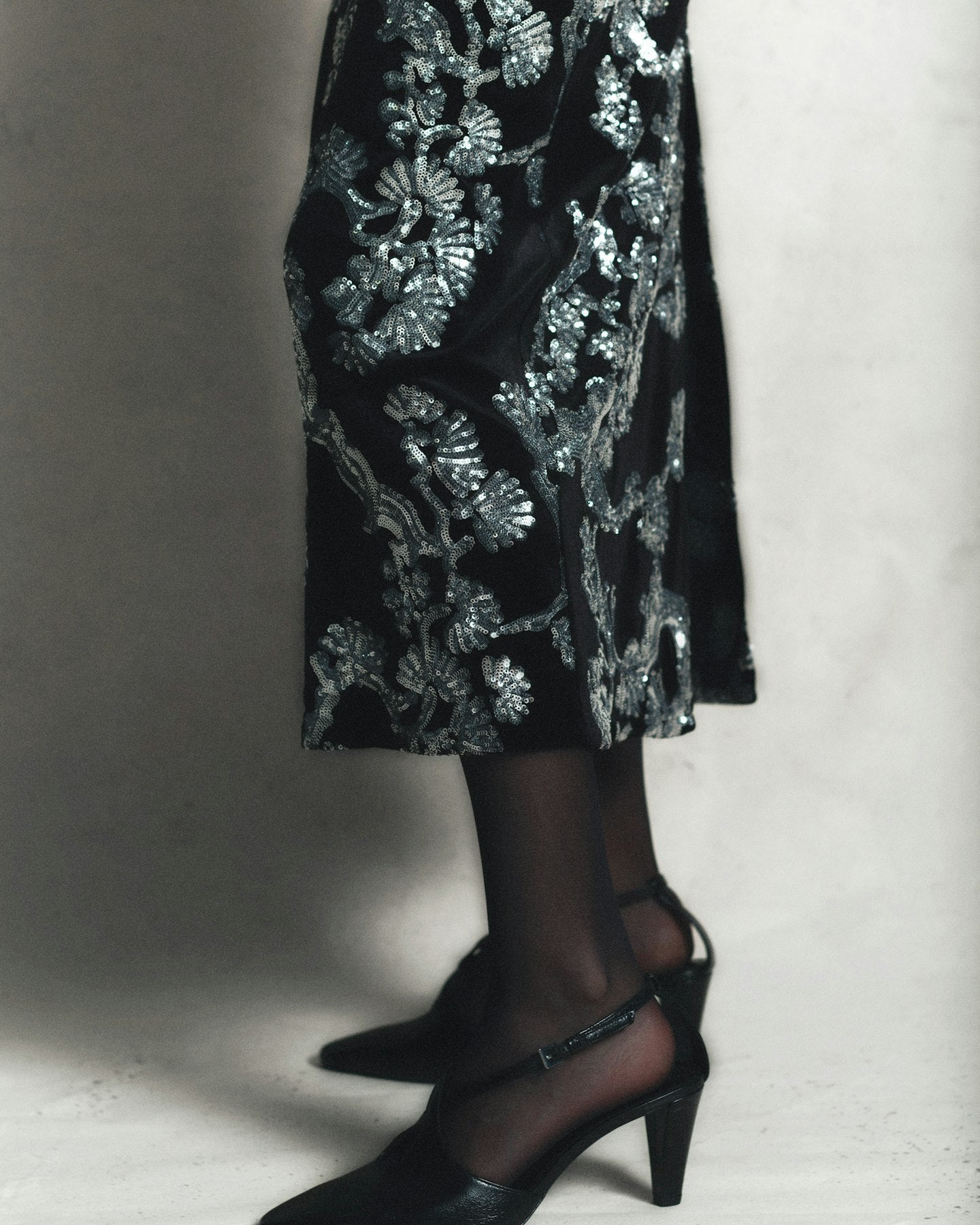 Y.A.S | FLORANA LS LONG DRESS - BLACK & SILVER SEQUINS