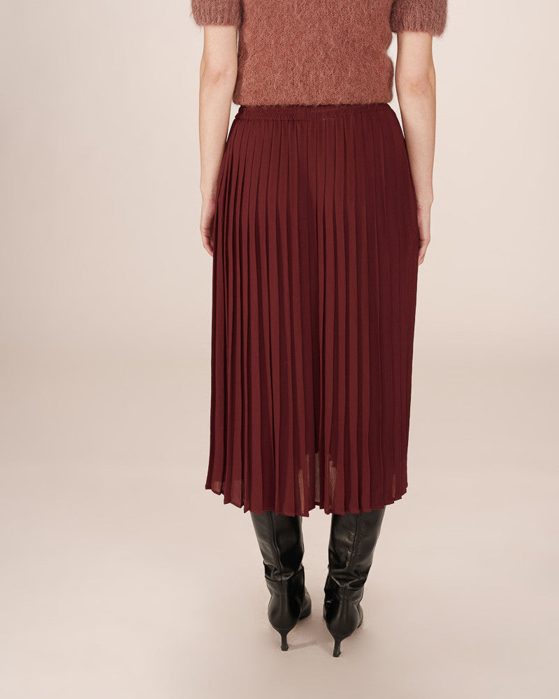 GRACE & MILA | PLISSÉ MIDI SKIRT - CHOCOLATE