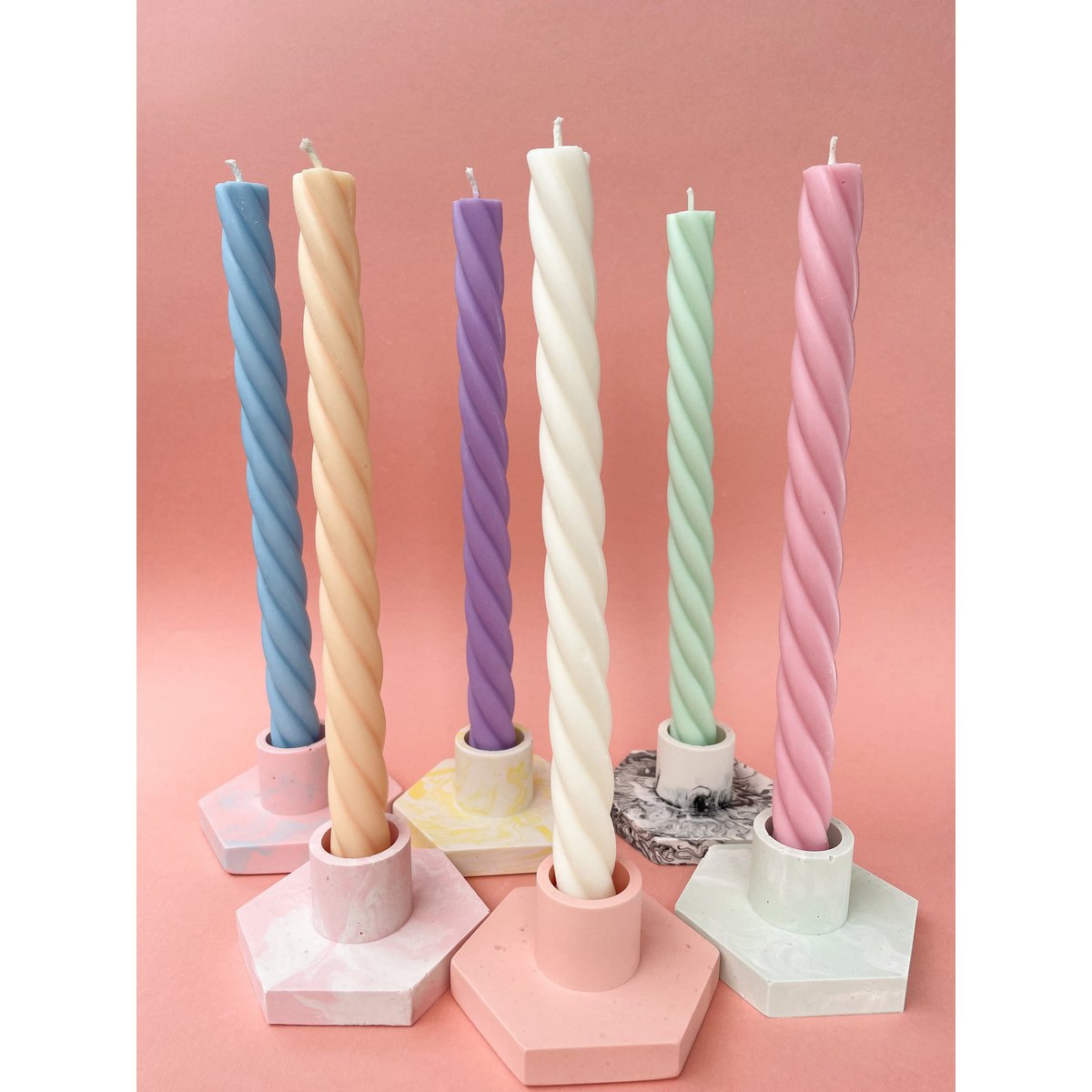 TWISTED CANDLE - PASTEL GREEN