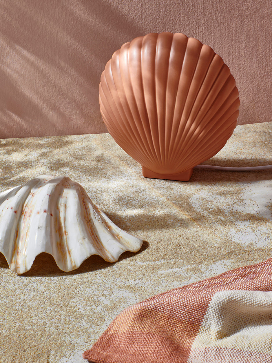 HKliving | SUITES SPECIAL: CERAMIC SHELL WALL LAMP - TERRA