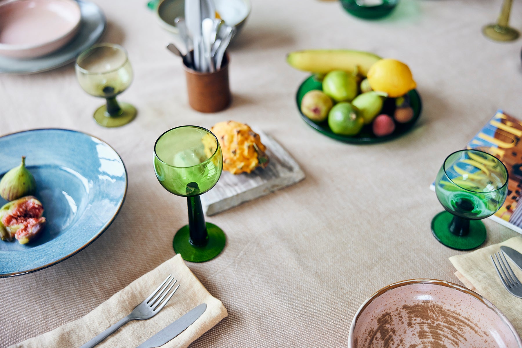 HKliving | THE EMERALDS GLASS SIDE PLATE - GREEN